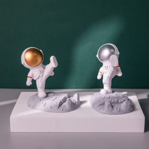 Creativity Astronaut Spaceman Model Resin Crafts Phone Holder