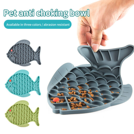 Silicone Fish Shape Pet Slow Food Licking Plate Mat