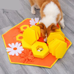 Pet Hide Slow Food Feeder Bee Sniffing Training Pad