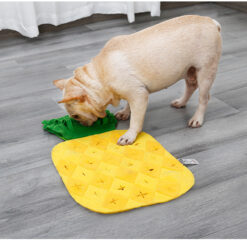 Creative Pineapple Shape Pet Nose Training Sniffing Pad