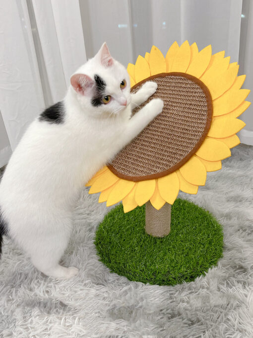 Sunflower Shape Cat Vertical Scratching Claws Board