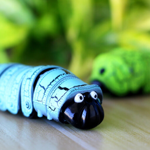 Electric Remote Control Insect Caterpillar Toy - Image 3