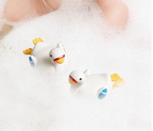 Cute Cartoon Wind-up Goose Clockwork Baby Bath Toys