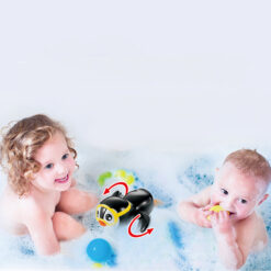 Cute Little Penguin Winding Children Water Bathtub Toy