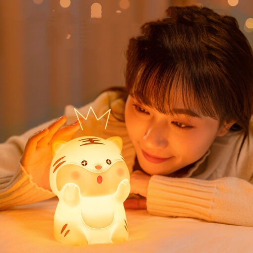 Cute Tiger Shape Silicone Pat Night Light Lamp