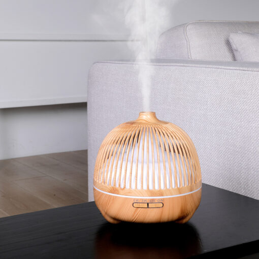 Ultrasonic Birdcage Wood Grain Aromatherapy Humidifier. The cool humidifier will make you relaxed and help to improve breathing and sleeping,