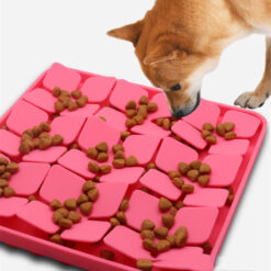 Maze Pattern Pet Licking Plate Feeder Tableware Pad