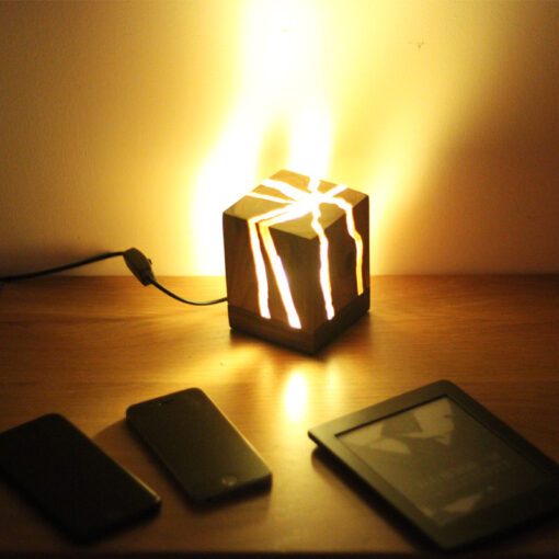 Creative Wood Crack Retro Bedside Desk LED Lamp