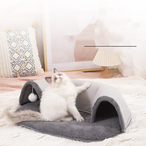 Interactive Oval Winter Cat Plush Tunnel Nest