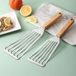 Wooden Handle Non-stick Stainless Steel Spatula