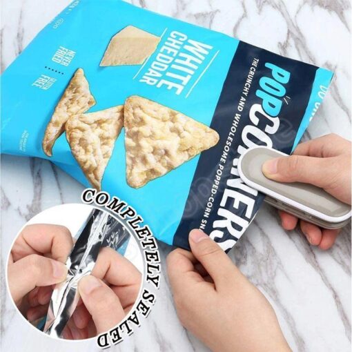 Portable Mini Household Hand Pressure Sealing Clip Snack